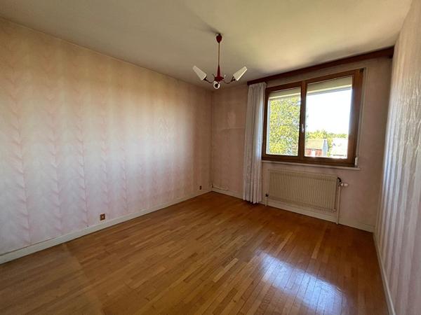 Maison Chantraine 6 pièce(s) 165.9 m2