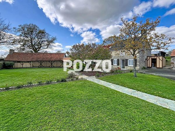 A VENDRE MORTAIN Ensemble Immobilier maison, gîte, dépendance sur 3Ha MORTAIN BOCAGE