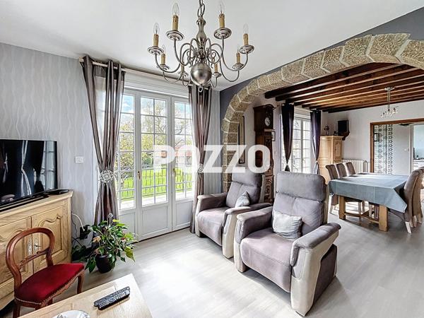 A VENDRE MORTAIN Ensemble Immobilier maison, gîte, dépendance sur 3Ha MORTAIN BOCAGE