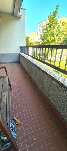 Paris (75016) Grand 2 pièces lumineux avec 2 balcons