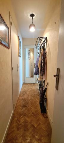 Paris (75016) Grand 2 pièces lumineux avec 2 balcons