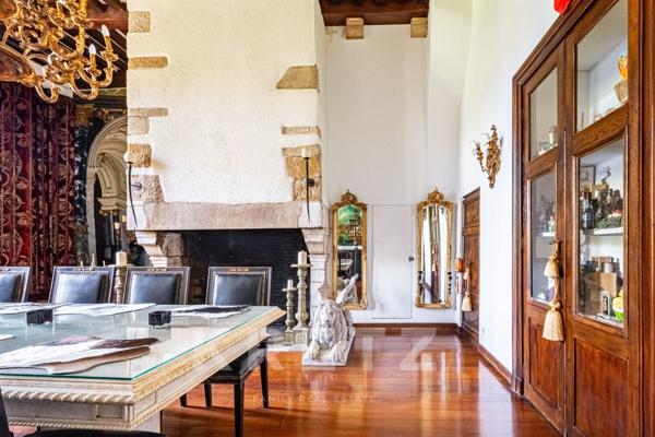 Appartement de réception dans hôtel particulier hyper-centre DIJON