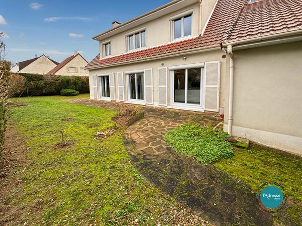 Maison Saintry Sur Seine 6 pièce(s) 155 m2