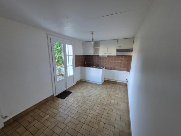 Maison à vendre 5 pièces SAINT SAVINIEN (17)