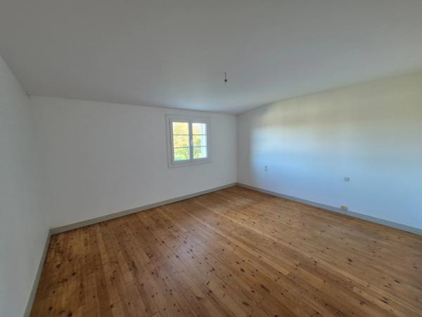 Maison à vendre 5 pièces SAINT SAVINIEN (17)