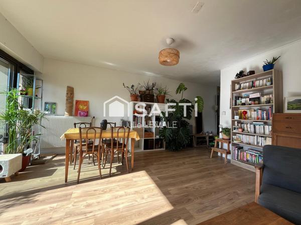 Au dernier étage , Appartement T3 lumineux  dans le secteur recherché de Talence Bagatelle.