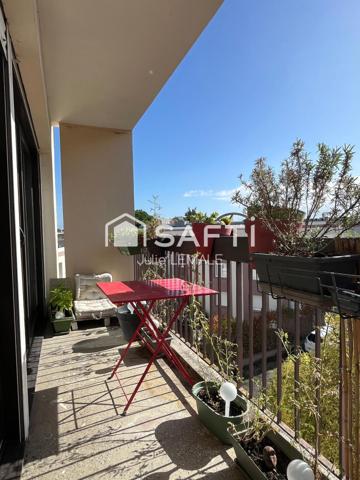 Au dernier étage , Appartement T3 lumineux  dans le secteur recherché de Talence Bagatelle.