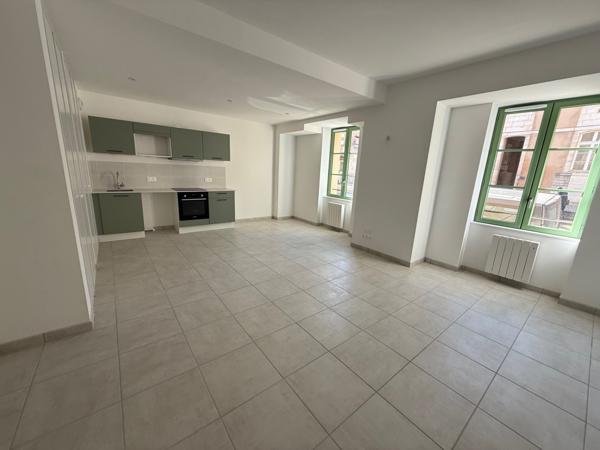 Location Appartement T3 - Trois Quartiers
