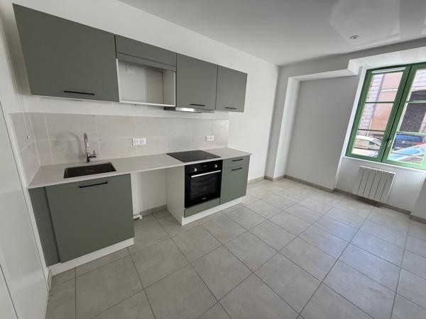 Location Appartement T3 - Trois Quartiers