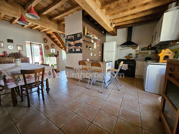 MONTANAY (69250) à vendre MAISON DE VILLE 130 m² – JARDIN – GARAGE – 3/4 CHAMBRES