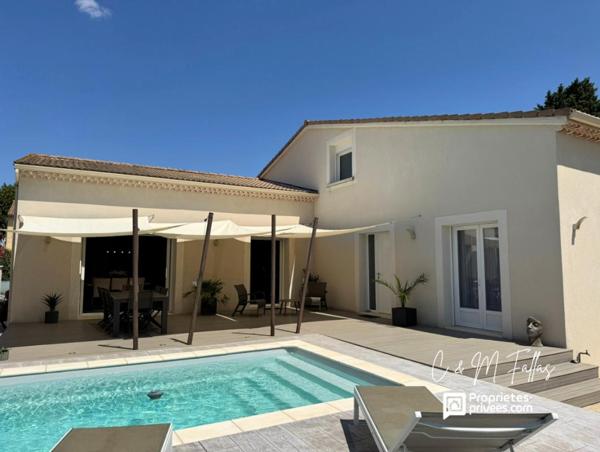 Maison familiale avec appartement indépendant , piscine  garage