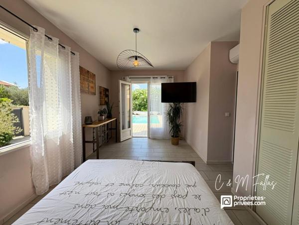 Maison familiale avec appartement indépendant , piscine  garage