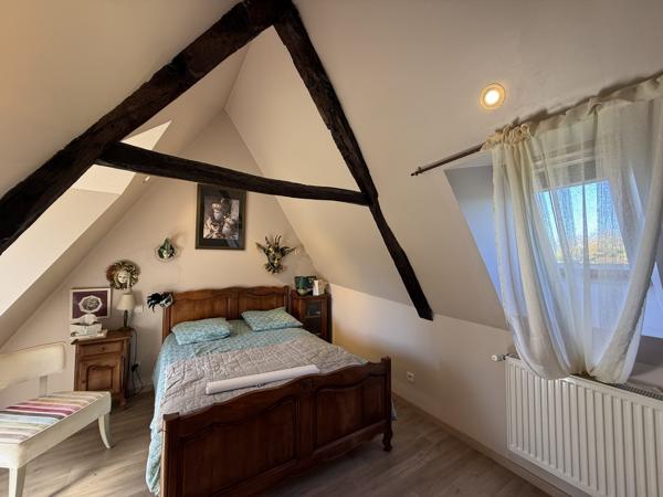 BELLE PROPRIETE EN PIERRES, UNE MAISON PRINCIPALE ET TROIS GITES