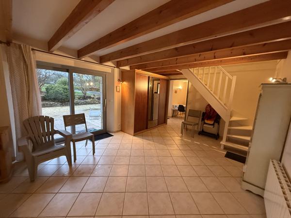 BELLE PROPRIETE EN PIERRES, UNE MAISON PRINCIPALE ET TROIS GITES