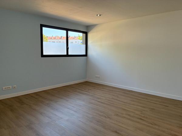 BUREAU PROFESSIONNEL TOUL