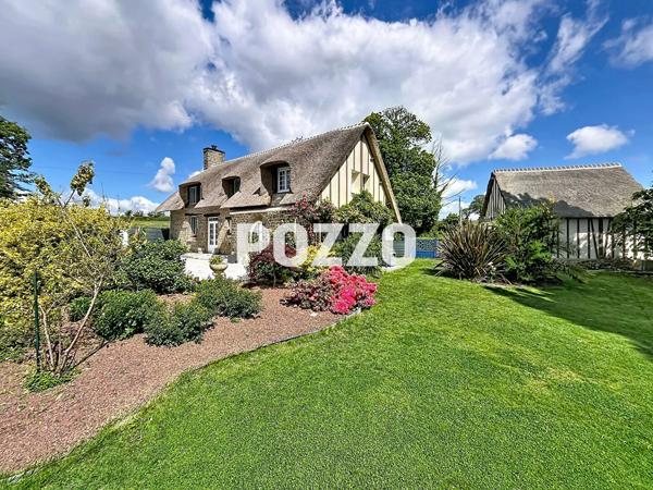 A VENDRE Authentique chaumière normande de 130 m² avec vue dégagée sur la campagne BUAIS LES MONTS