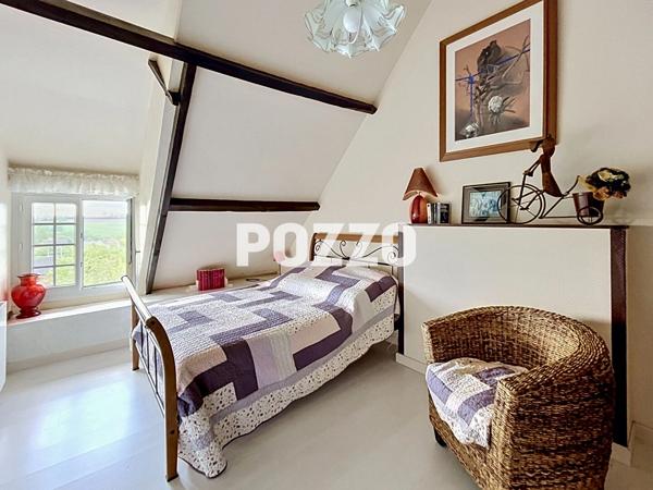 A VENDRE Authentique chaumière normande de 130 m² avec vue dégagée sur la campagne BUAIS LES MONTS