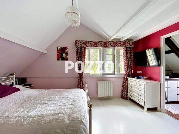 A VENDRE Authentique chaumière normande de 130 m² avec vue dégagée sur la campagne BUAIS LES MONTS