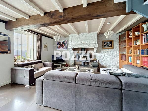 A VENDRE Authentique chaumière normande de 130 m² avec vue dégagée sur la campagne BUAIS LES MONTS
