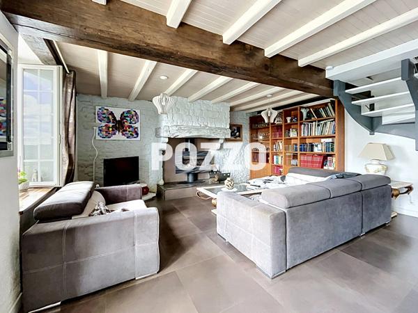 A VENDRE Authentique chaumière normande de 130 m² avec vue dégagée sur la campagne BUAIS LES MONTS