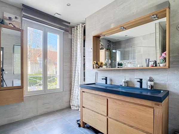 Vue forêt, charme et confort