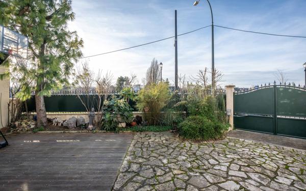 Maison à vendre    4 pièces • 170 m2 Saint-Maur-des-Fossés