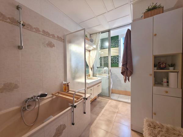 La Garde Appartement 3 pièces - Proche centre-ville et commodités -Résidence fermée et sécurisée  - Facilité de stationnement