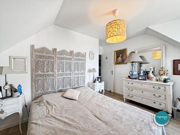 Appartement 5 pièces 96 m² + 20 m² de terrasse + 3 places de stationnement