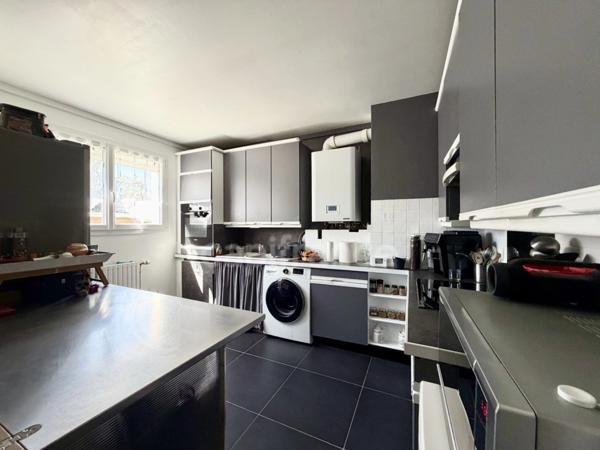 A vendre maison de 105 m² à Cergy – 3 chambres avec jardin au calme