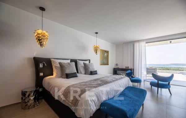 Villa Alba : Villa d’exception sur les hauteurs de St Cyprien en Corse