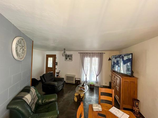 Belle villa 6 pièces 129m2, garage, piscine sur parcelle de 625m2 à Thuir