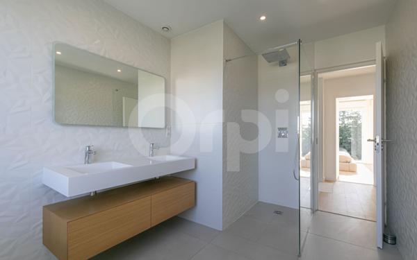 Maison à vendre    6 pièces •  Le Plessis-Trévise