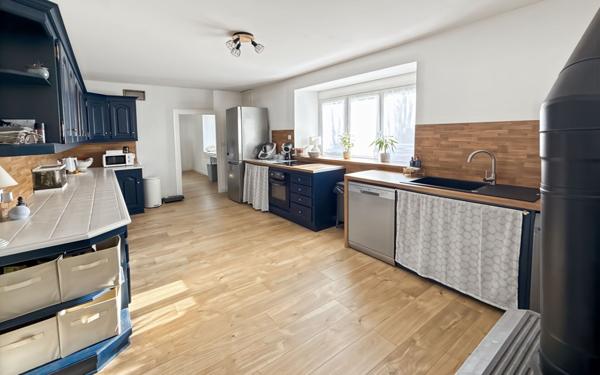 Maison à vendre    8 pièces • 184 m2 Olivet