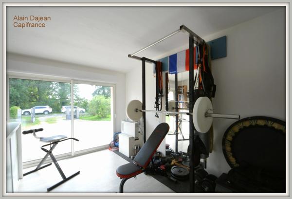 A vendre Maison Contemporaine 6 pièces MONBAHUS (47)-131 M2 -Terrain arboré 2000 M2