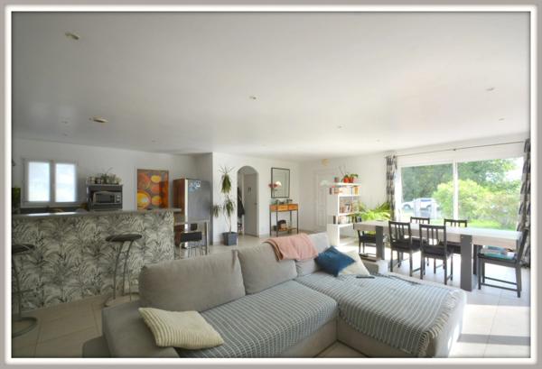 A vendre Maison Contemporaine 6 pièces MONBAHUS (47)-131 M2 -Terrain arboré 2000 M2