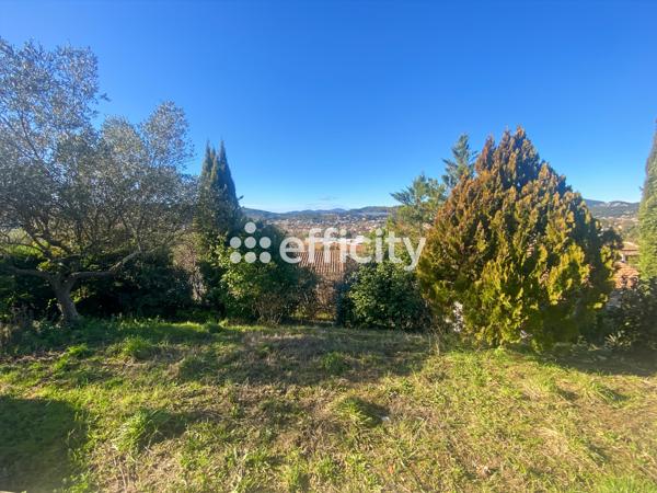 Maison
         5 pièces
        - 104 m² 240 000 € *