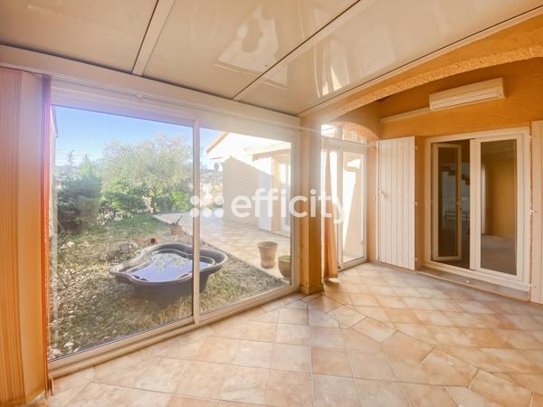 Maison
         5 pièces
        - 104 m² 240 000 € *