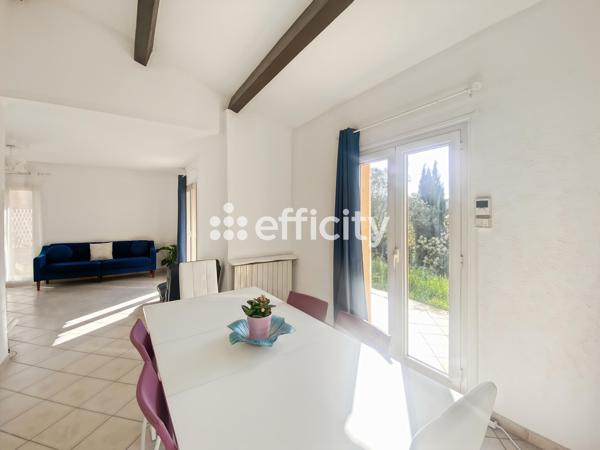 Maison
         5 pièces
        - 104 m² 240 000 € *