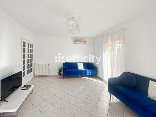 Maison
         5 pièces
        - 104 m² 240 000 € *