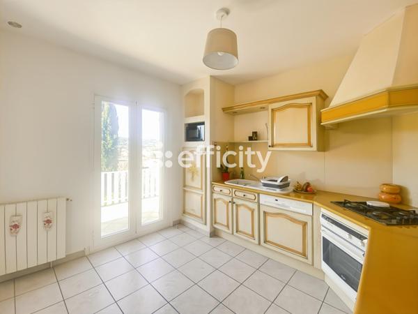 Maison
         5 pièces
        - 104 m² 240 000 € *
