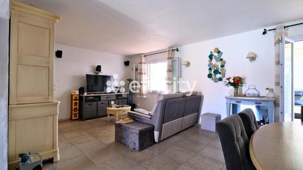 Maison
         5 pièces
        - 131 m² 335 000 € *