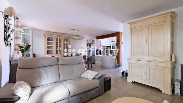 Maison
         5 pièces
        - 131 m² 335 000 € *
