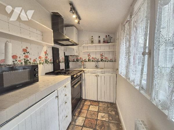 Maison de ville, esprit loft, au calme sur cour.