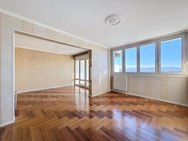 Appartement familial- 111 m2 - 4 ch - Vue dégagée - DPE C - Sainte foy les lyon