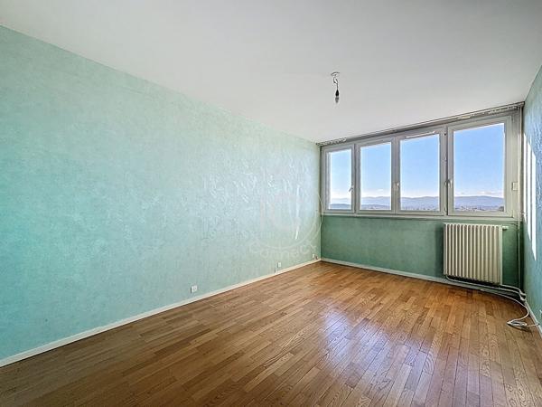 Appartement familial- 111 m2 - 4 ch - Vue dégagée - DPE C - Sainte foy les lyon