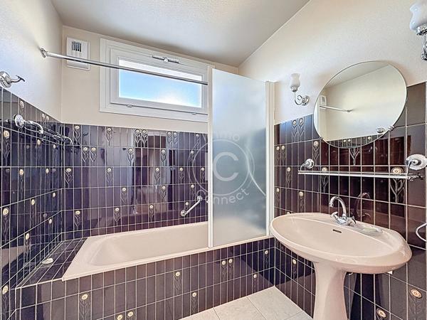 Appartement familial- 111 m2 - 4 ch - Vue dégagée - DPE C - Sainte foy les lyon
