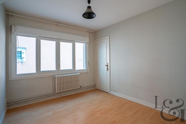 Appartement T3 de 103 m² avec terrasse et garage à vendre à Villeneuve-sur-Lot