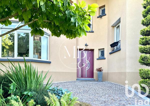 Maison à vendre 6 pièces 274 m² Luzarches