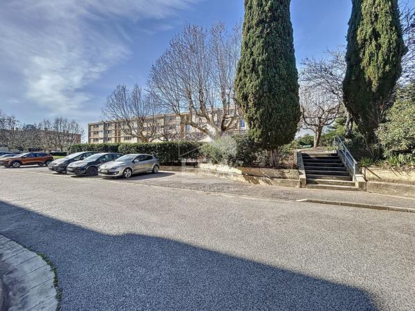 A VENDRE MARSEILLE 13014 LE MERLAN APPARTEMENT T4 BALCON CAVE RESIDENCE FERMEE