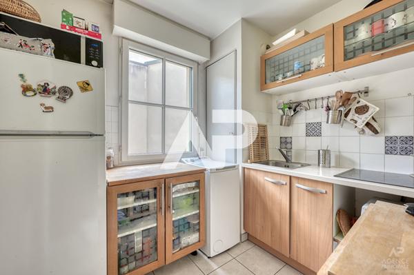 Appartement Rueil Malmaison 2 pièce(s) 55.53 m2 €395 000 ** - Référence 19327